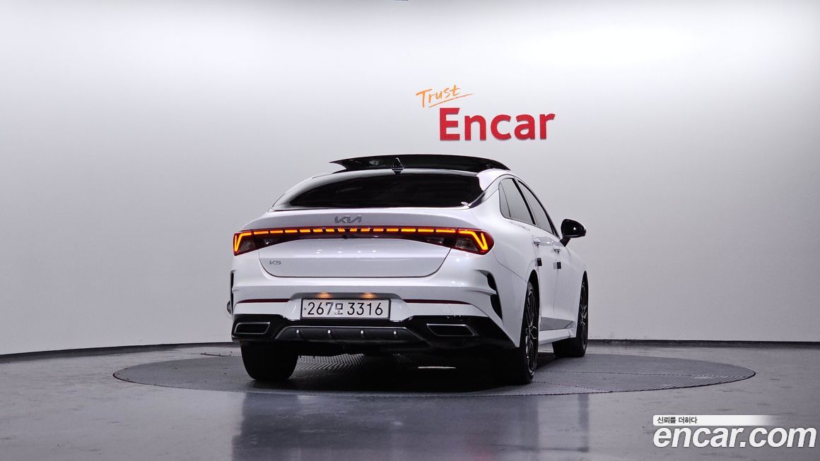 Kia K5 2023