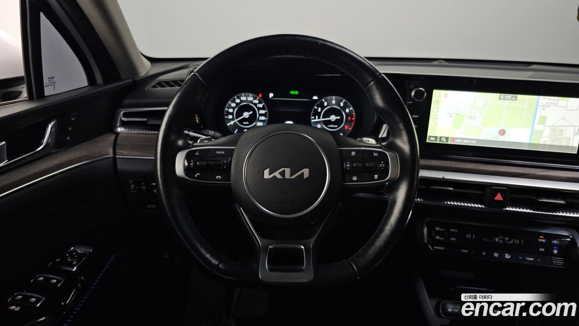 Kia K5 2023