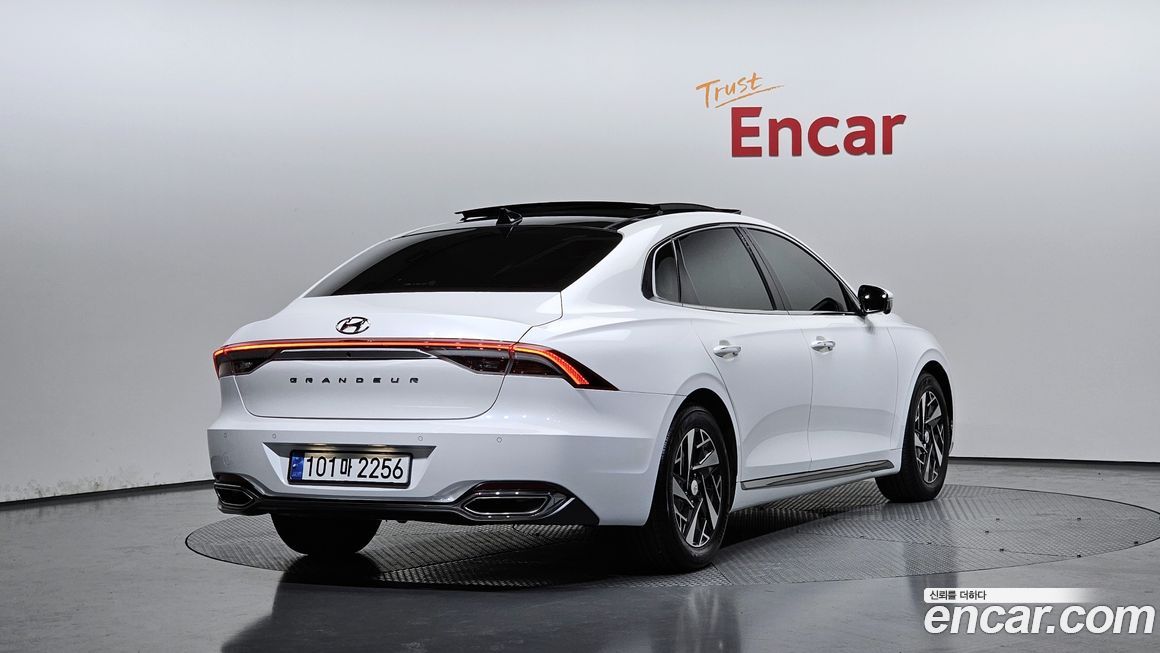 Hyundai Grandeur 2022