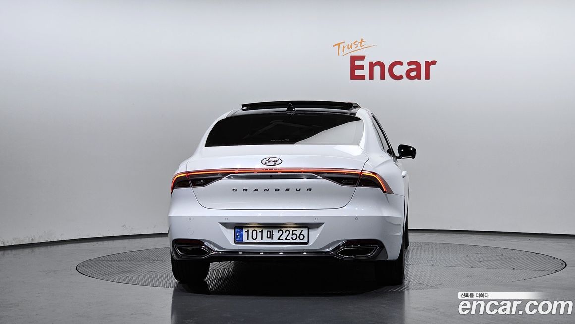 Hyundai Grandeur 2022