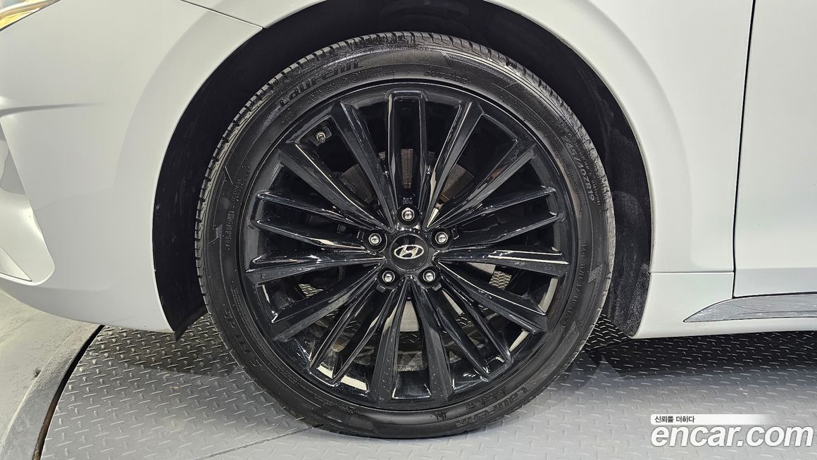 Hyundai Grandeur 2021