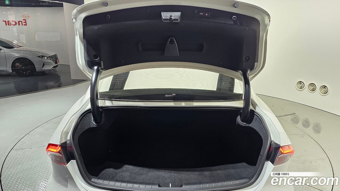 Hyundai Grandeur 2021