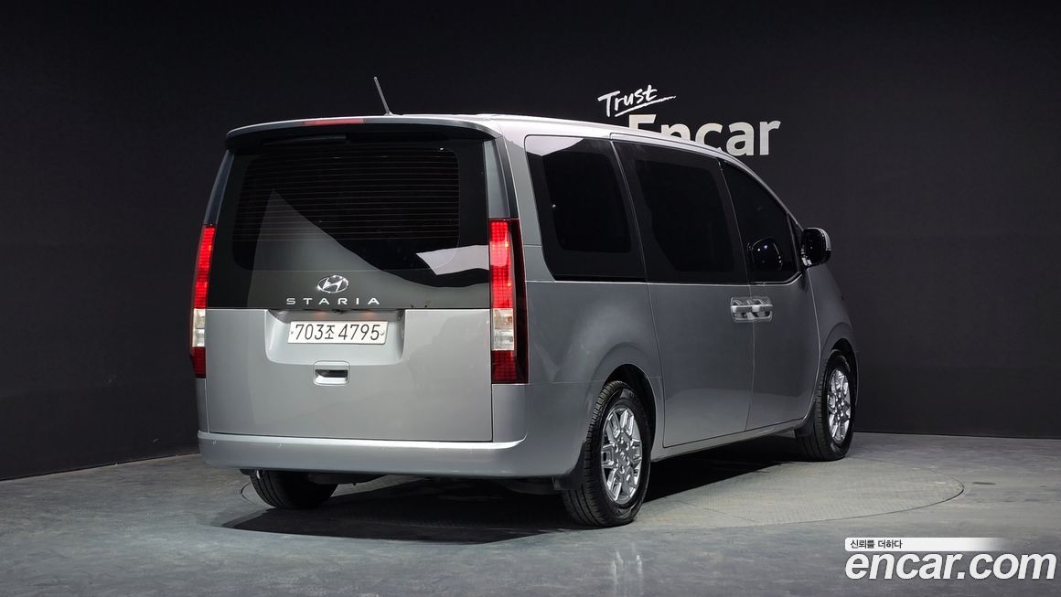 Hyundai Staria 2022