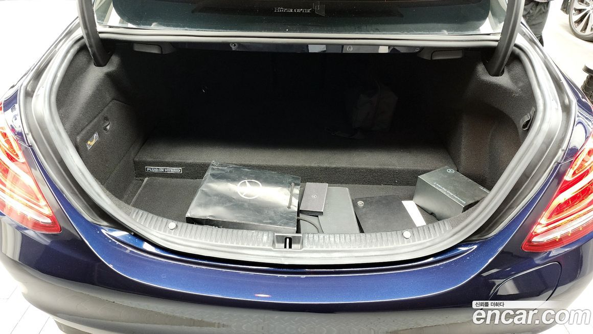 Mercedes-Benz C-Class 2018