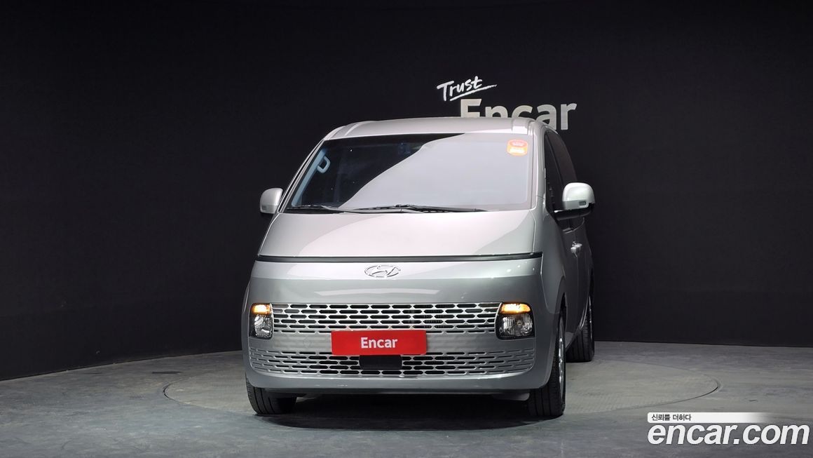 Hyundai Staria 2022