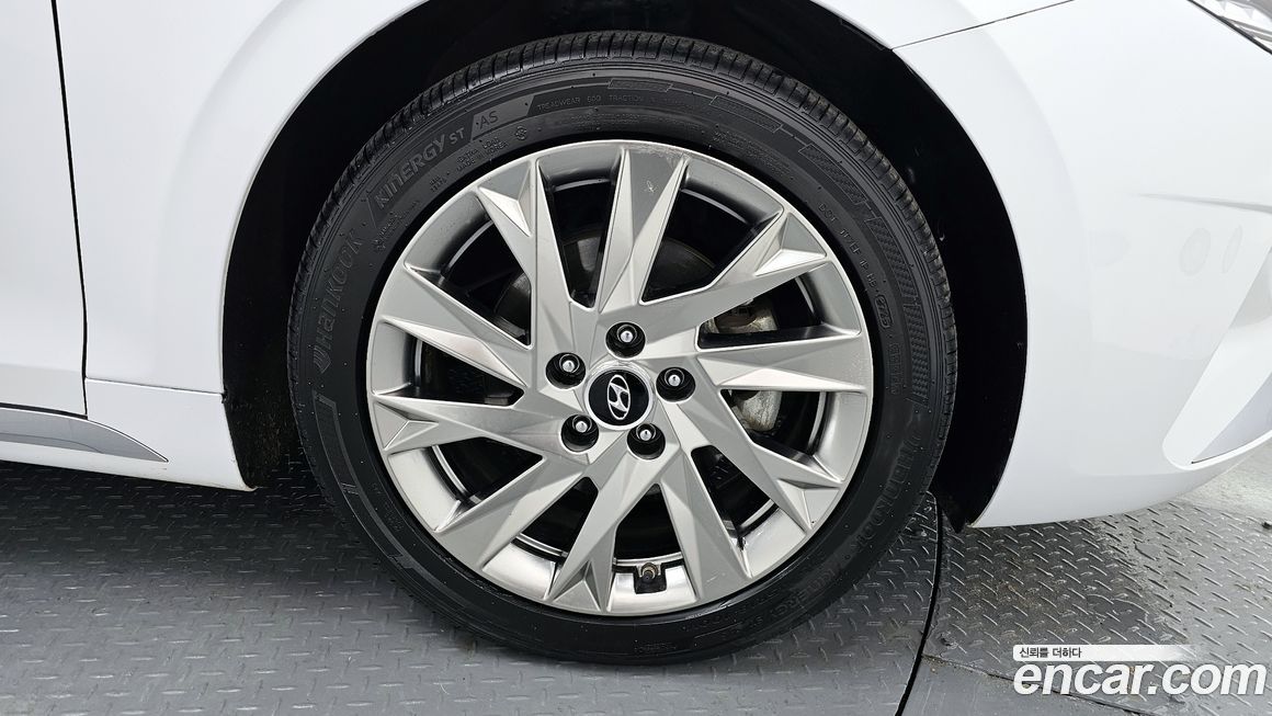 Hyundai Grandeur 2021