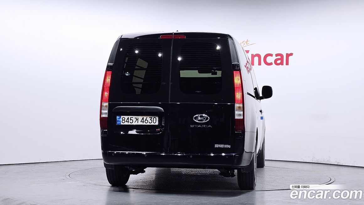 Hyundai Staria 2022