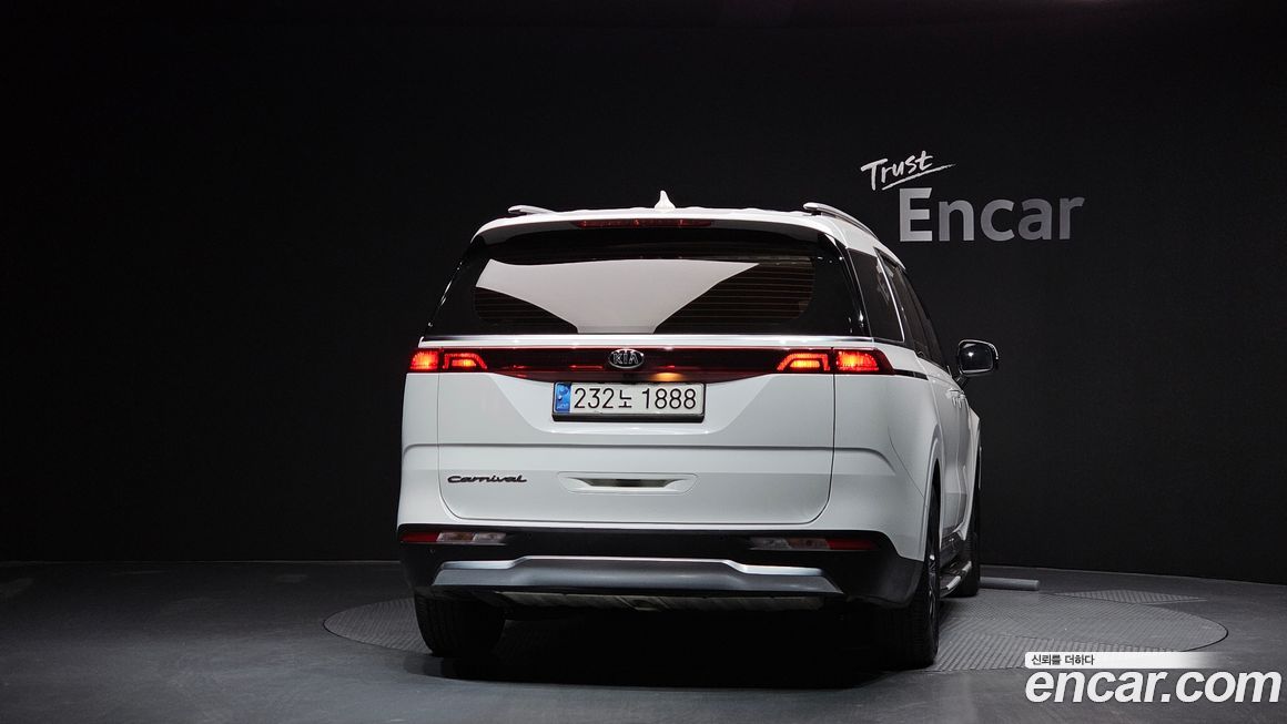 Kia Canival 2021