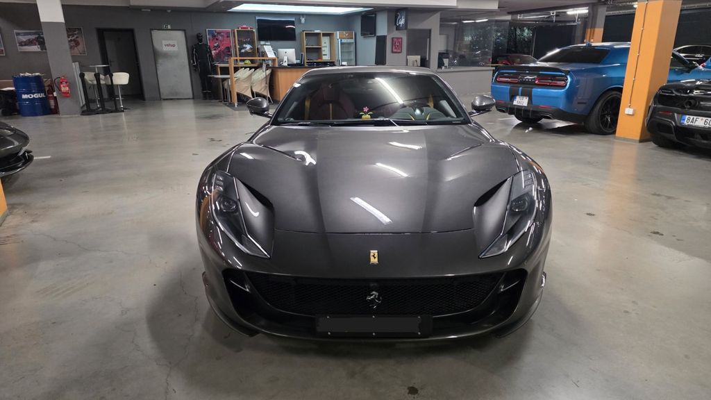 Ferrari 812 2020