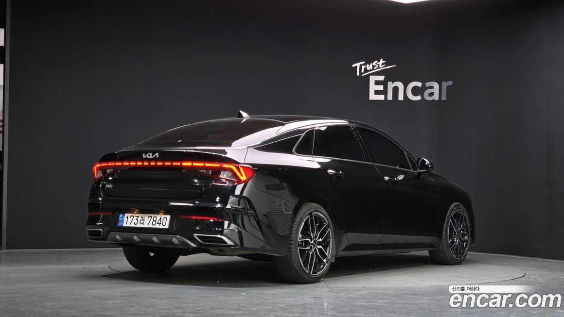 Kia K5 2023