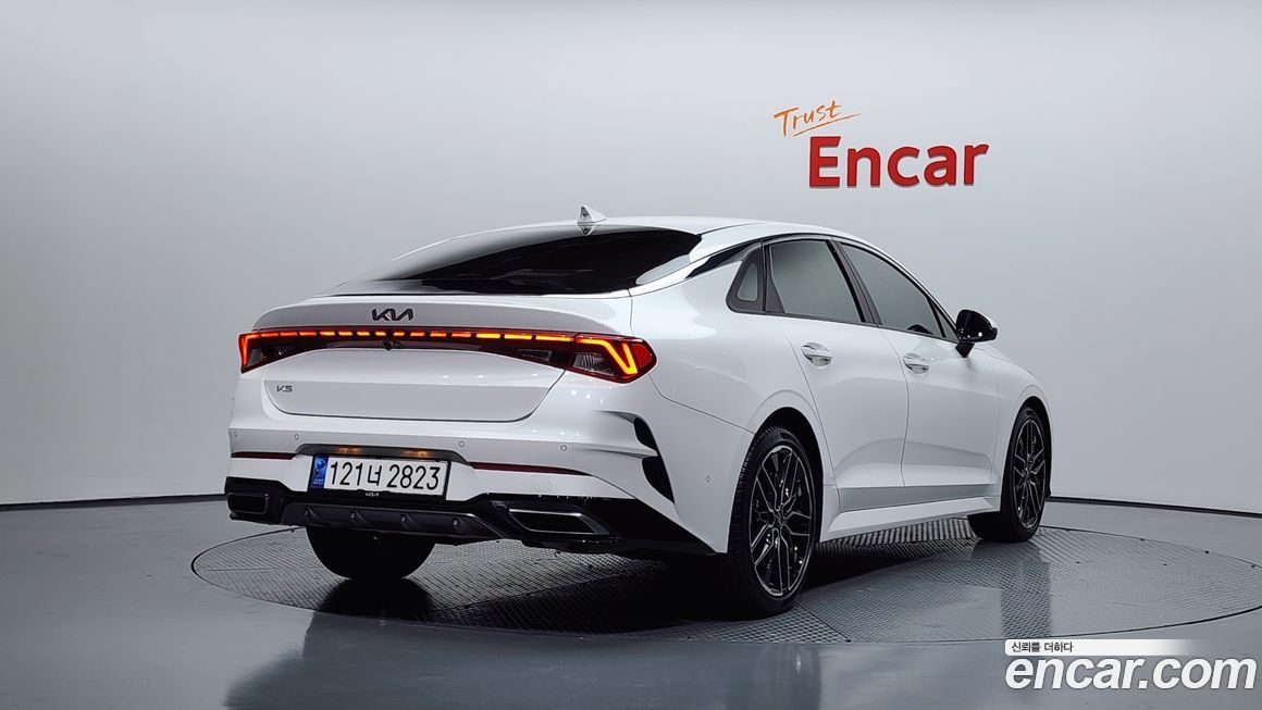 Kia K5 2023
