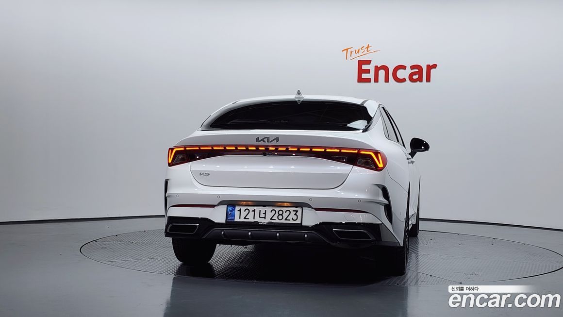 Kia K5 2023