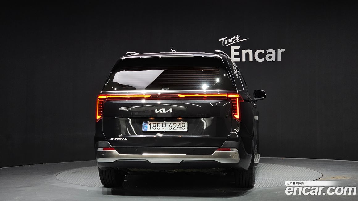 Kia Canival 2025