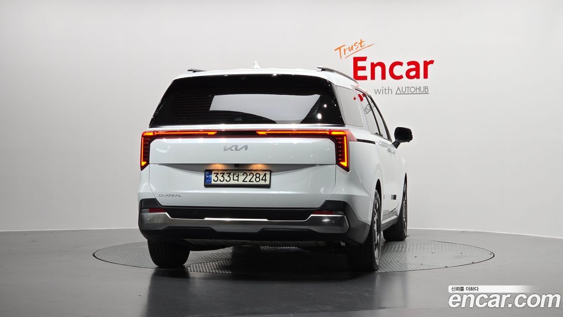 Kia Canival 2024