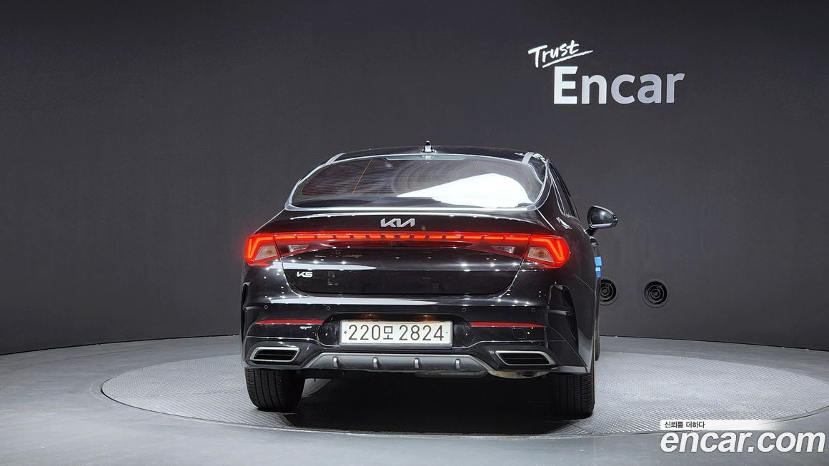 Kia K5 2023