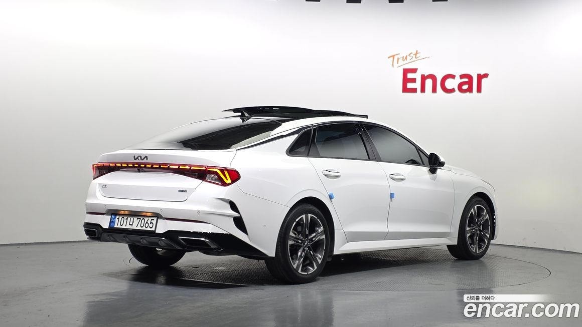 Kia K5 2023