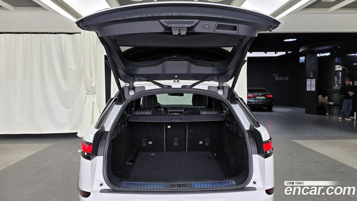 Land Rover Range Rover Velar 2020