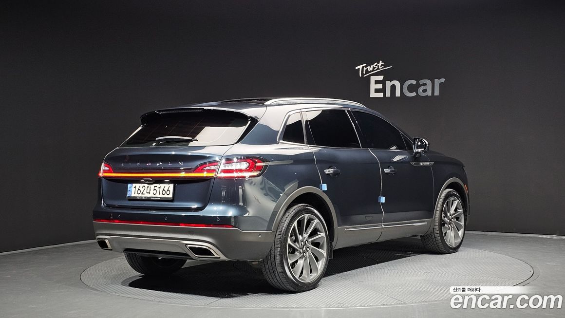 Lincoln Nautilus 2022