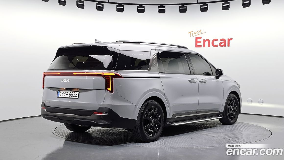 Kia Canival 2024