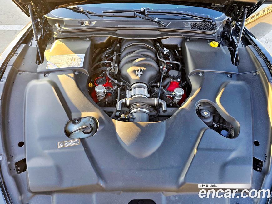 Maserati GranTurismo 2012