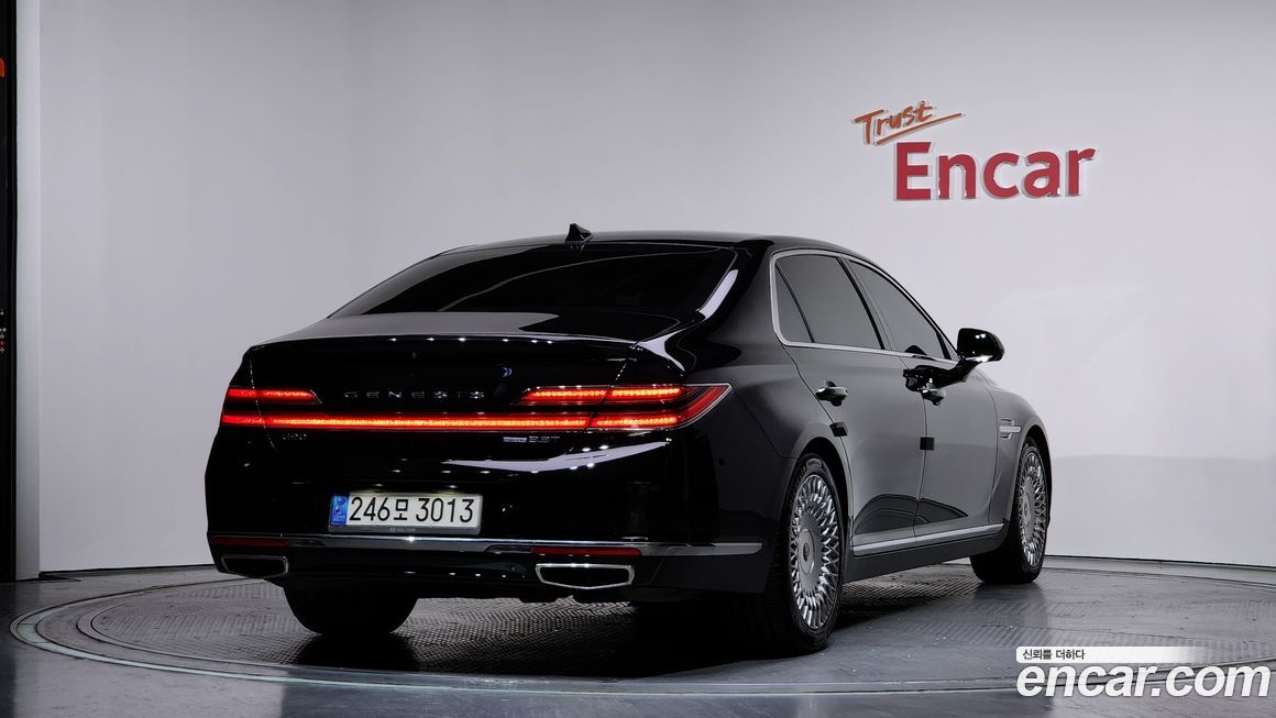 Genesis G90 2020