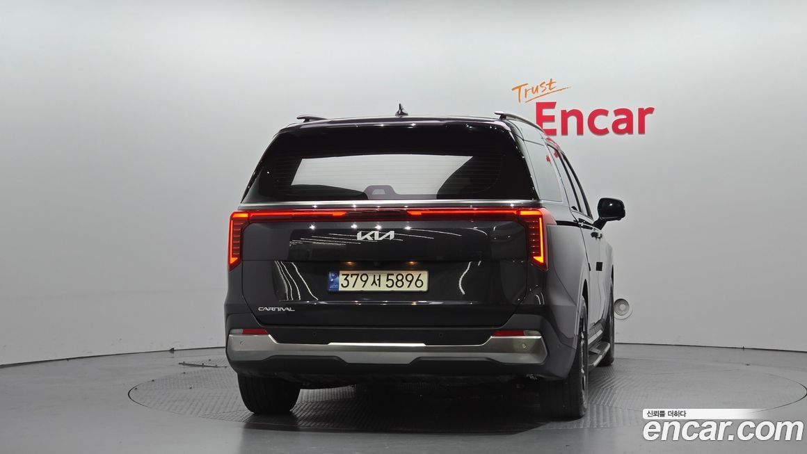 Kia Canival 2024