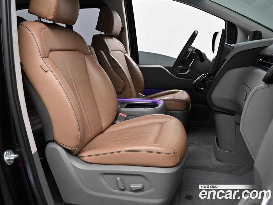 Hyundai Staria 2022