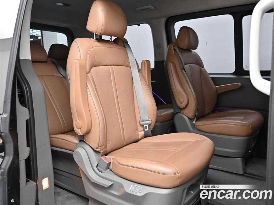 Hyundai Staria 2022