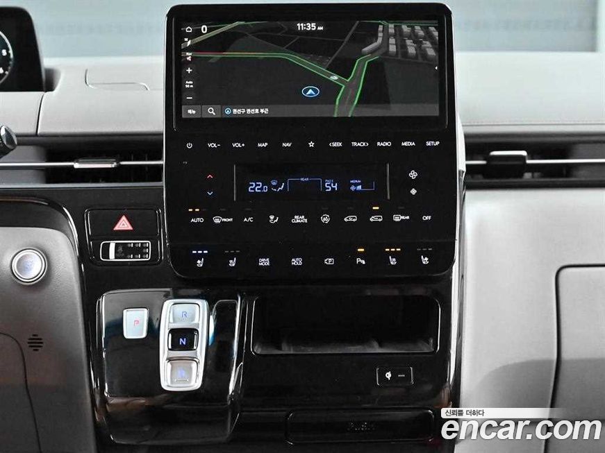 Hyundai Staria 2022