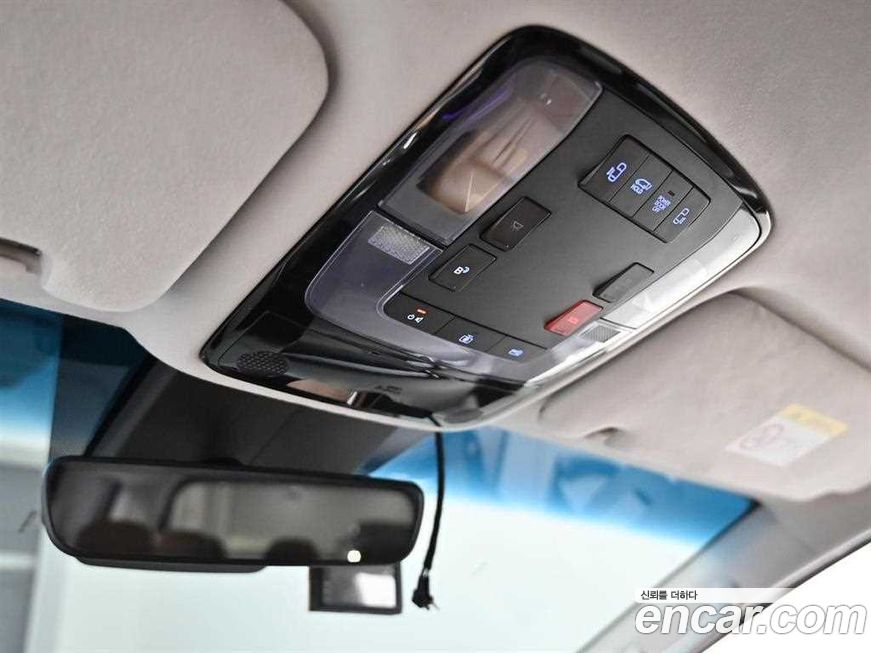 Hyundai Staria 2022