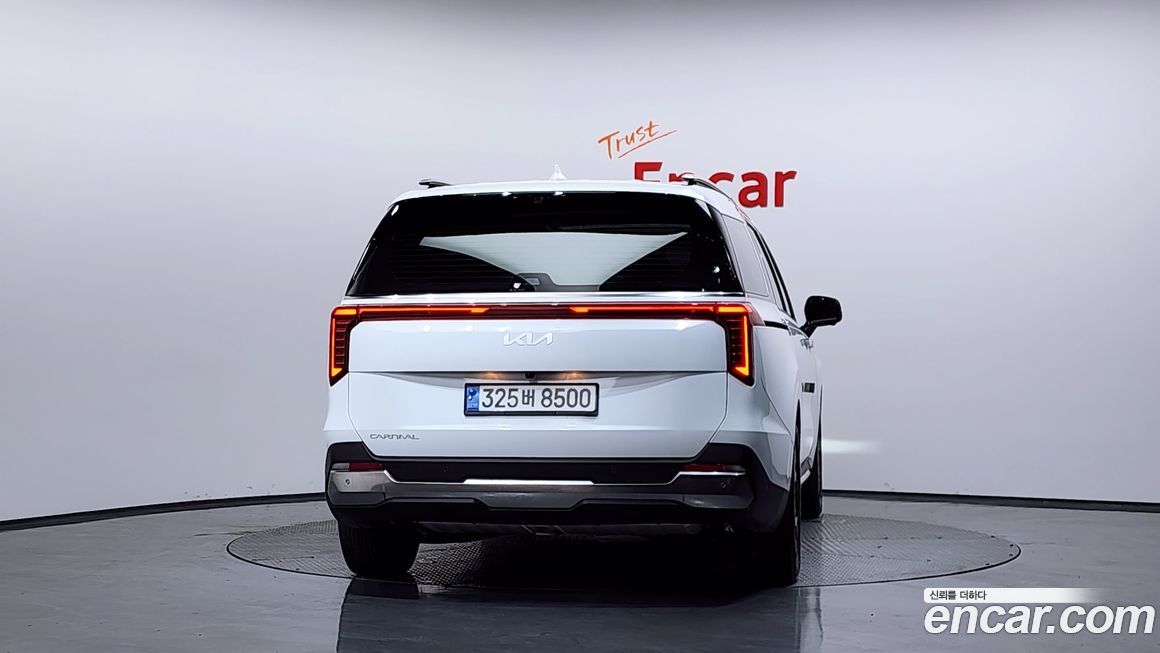 Kia Canival 2025
