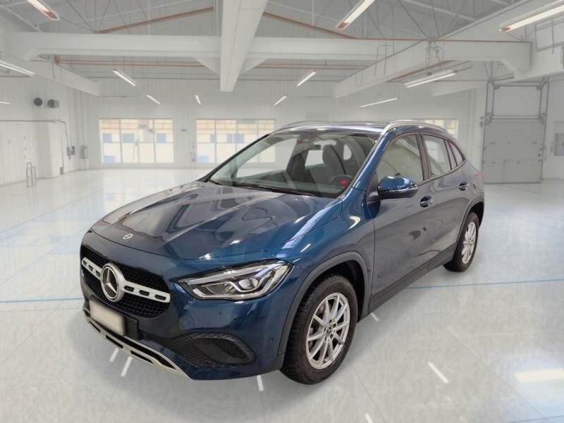 Mercedes-Benz GLA 200 2022