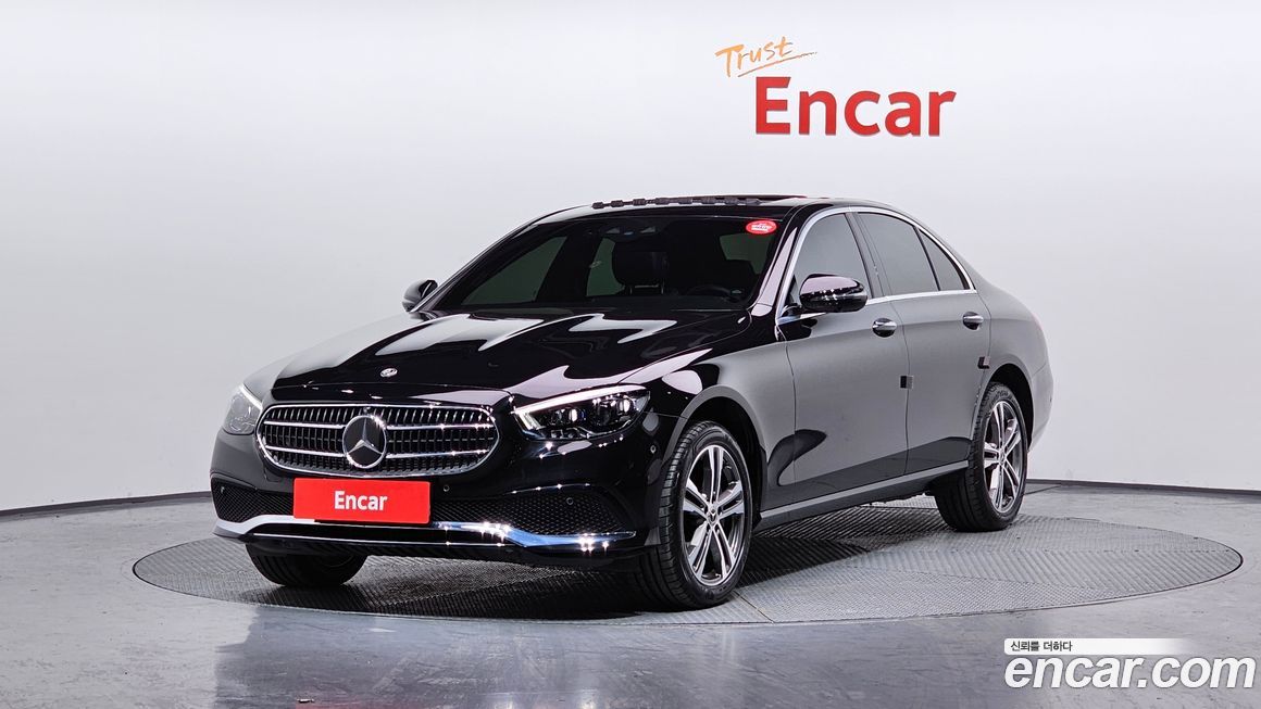 Mercedes-Benz E-Class 2022