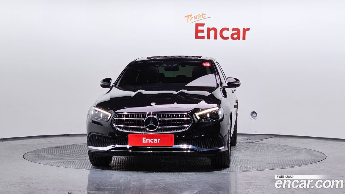 Mercedes-Benz E-Class 2022