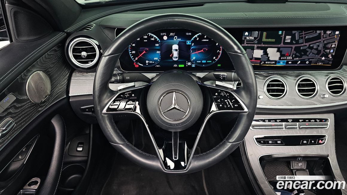 Mercedes-Benz E-Class 2022