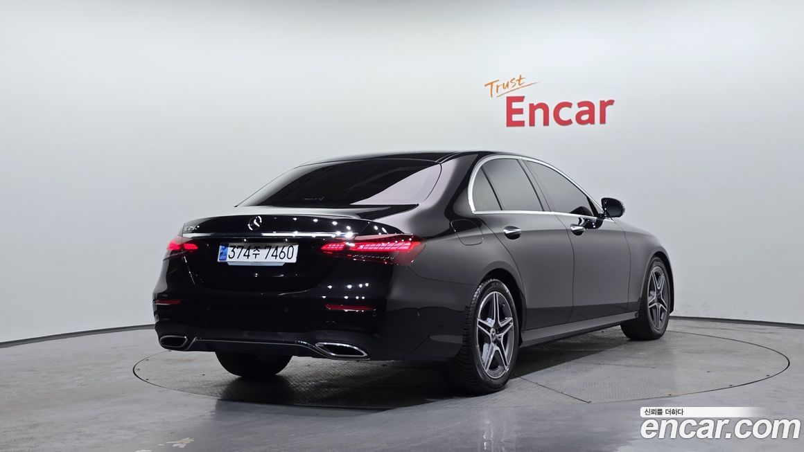 Mercedes-Benz E-Class 2023