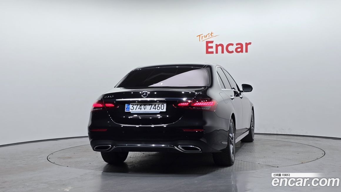 Mercedes-Benz E-Class 2023