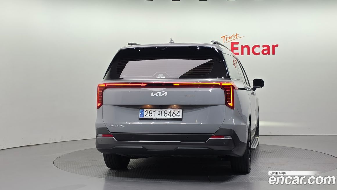 Kia Canival 2024
