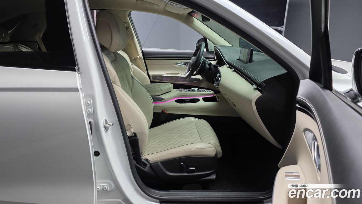 Genesis GV70 2023