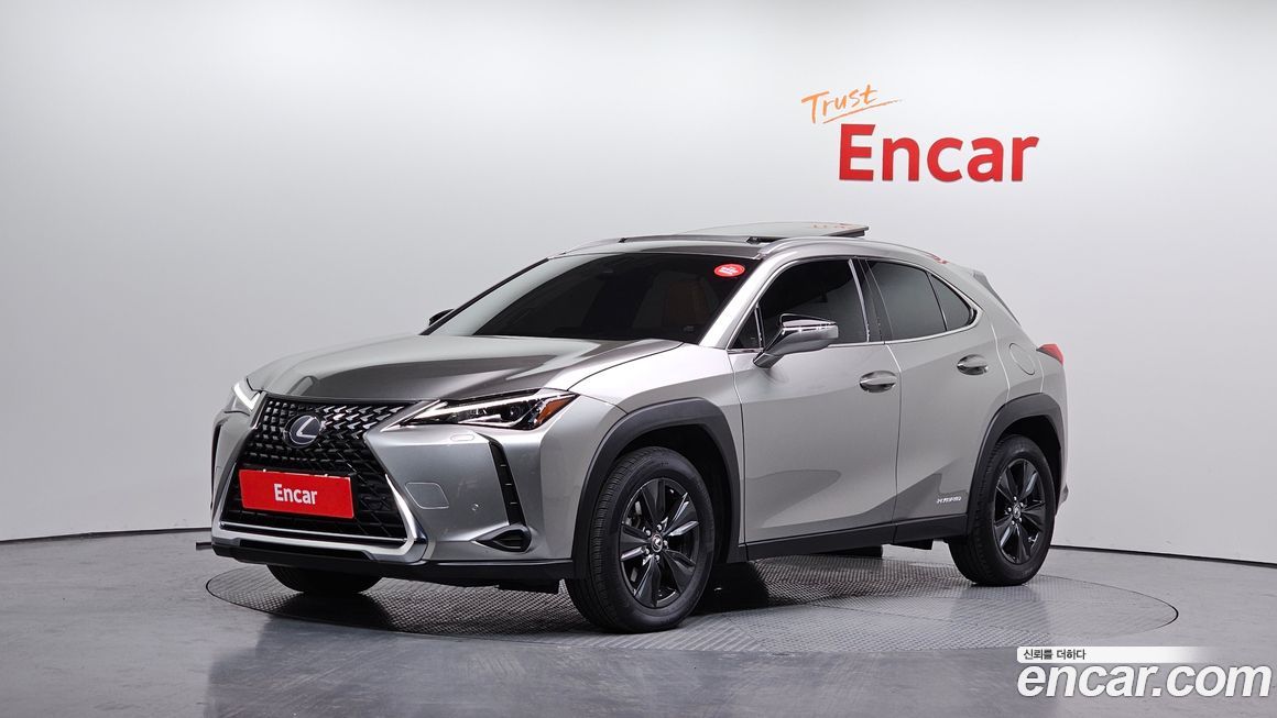 Lexus UX 2022
