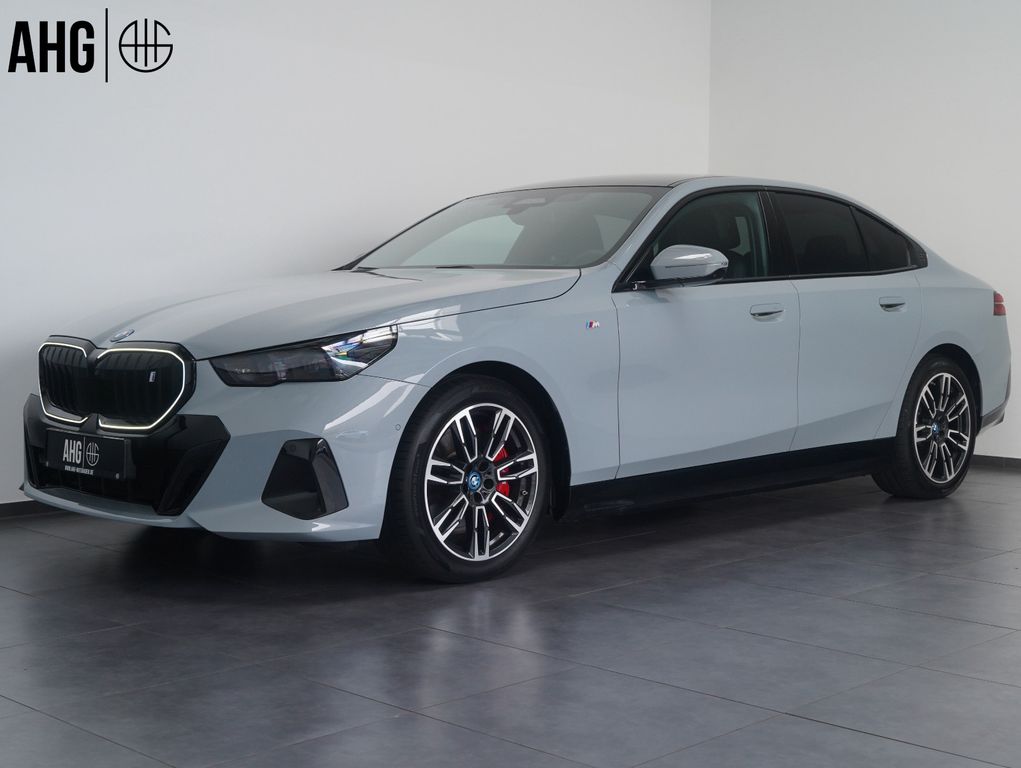 BMW i5 2024