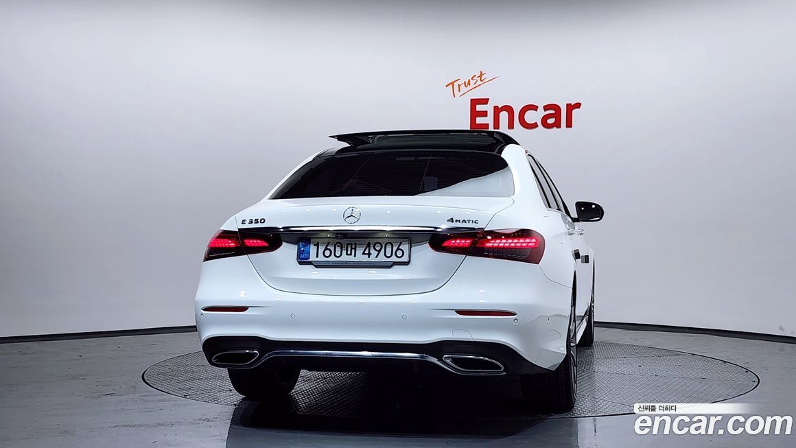 Mercedes-Benz E-Class 2021