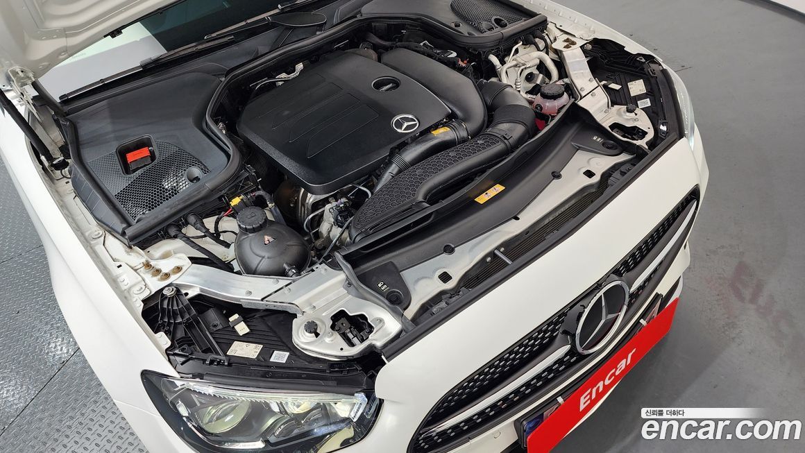 Mercedes-Benz E-Class 2021