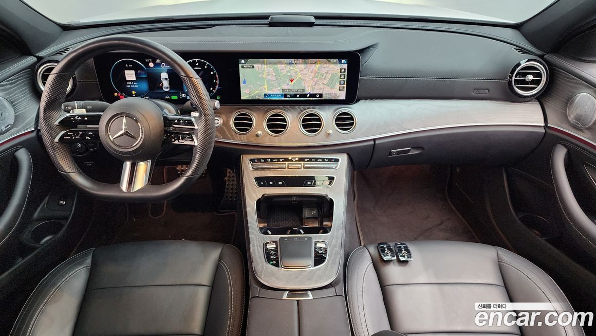 Mercedes-Benz E-Class 2021