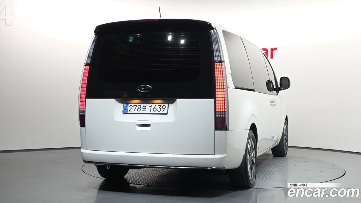 Hyundai Staria 2022