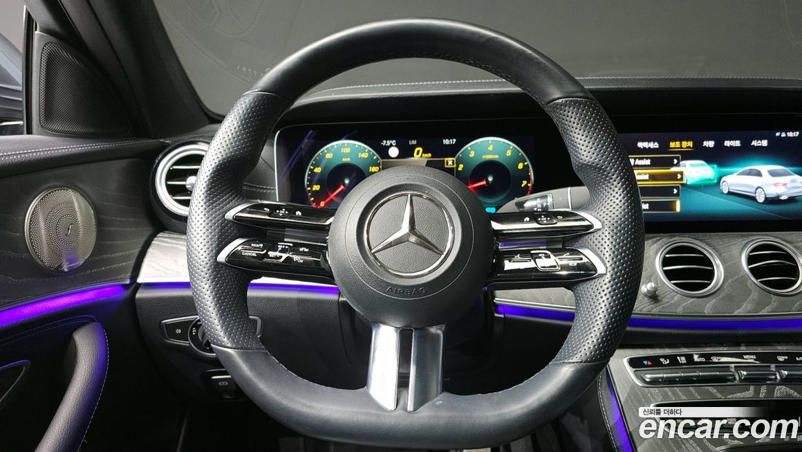 Mercedes-Benz E-Class 2021