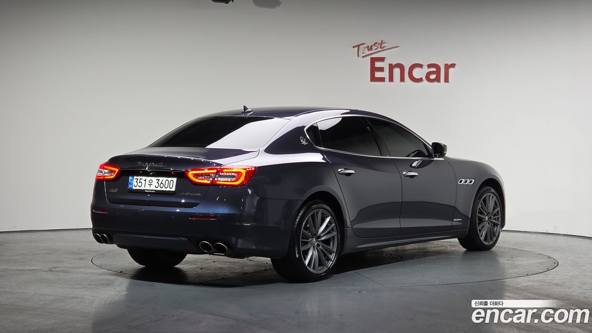 Maserati Quattroporte 2020