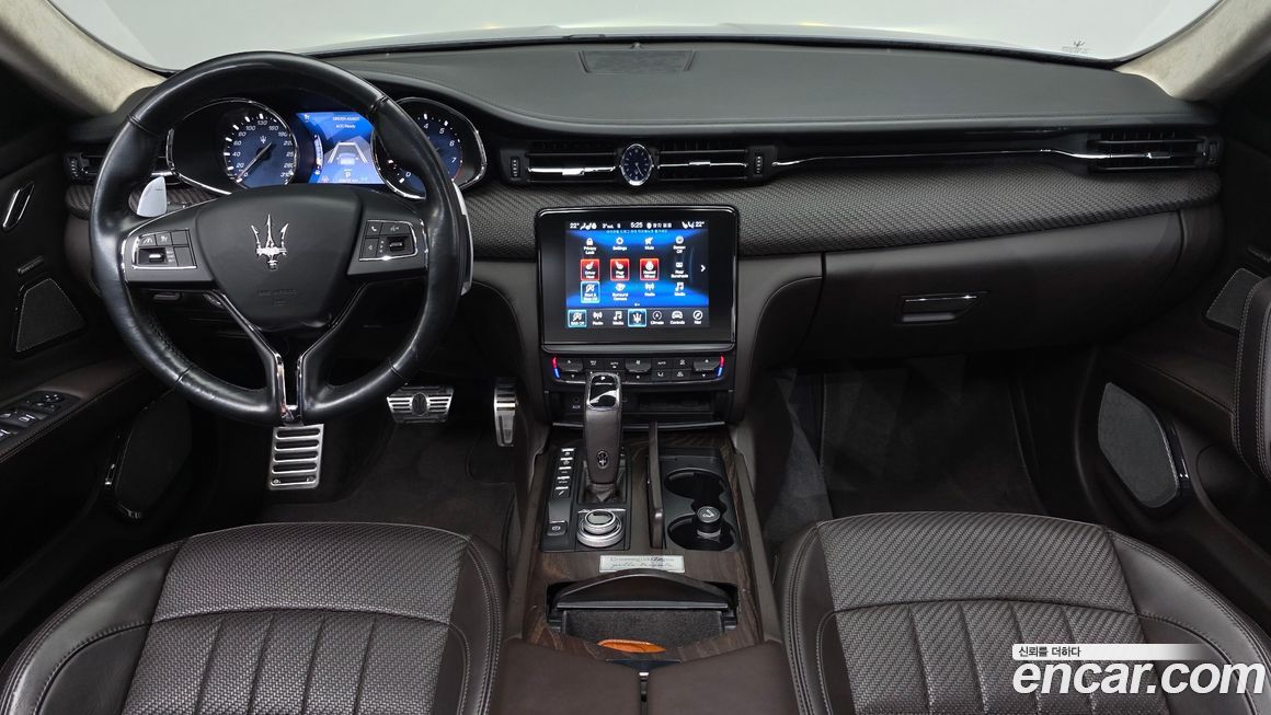 Maserati Quattroporte 2020