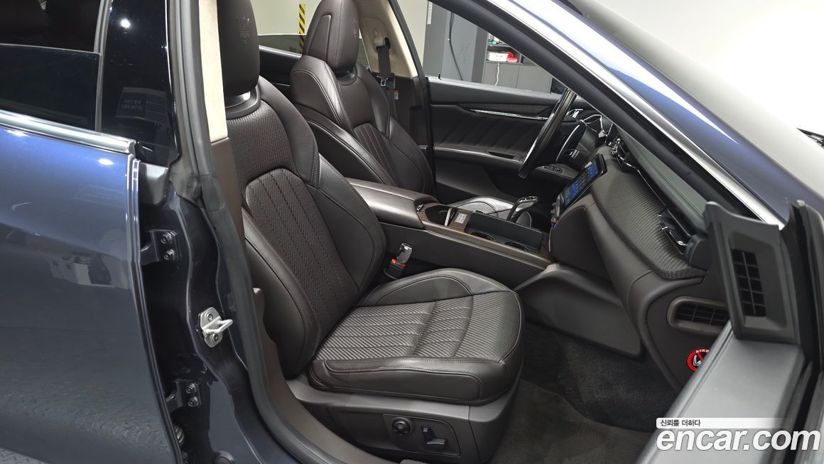 Maserati Quattroporte 2020