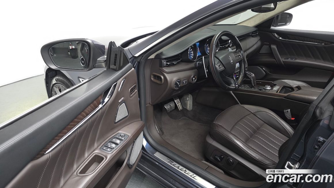 Maserati Quattroporte 2020